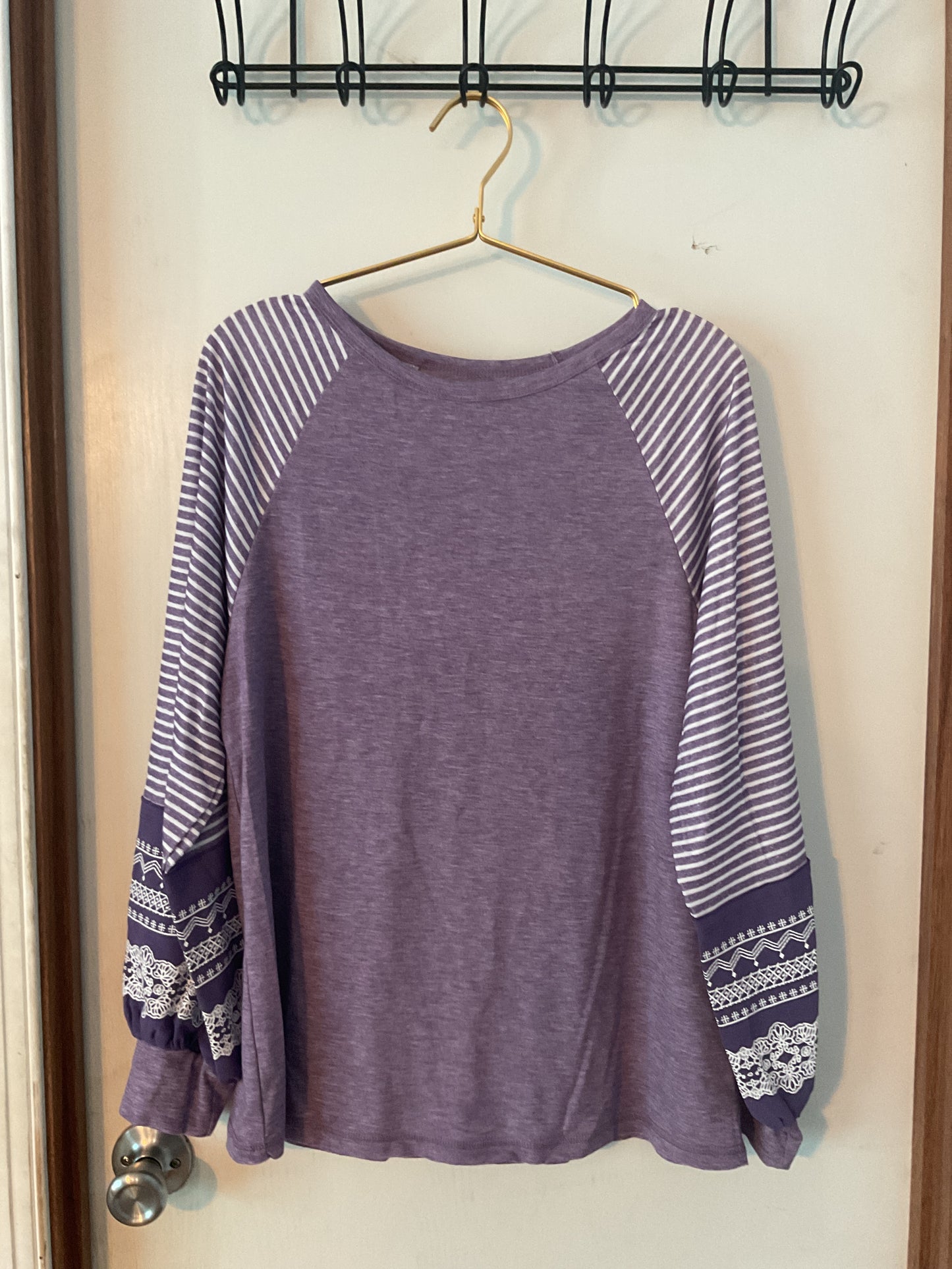 The Dainty Longsleeve